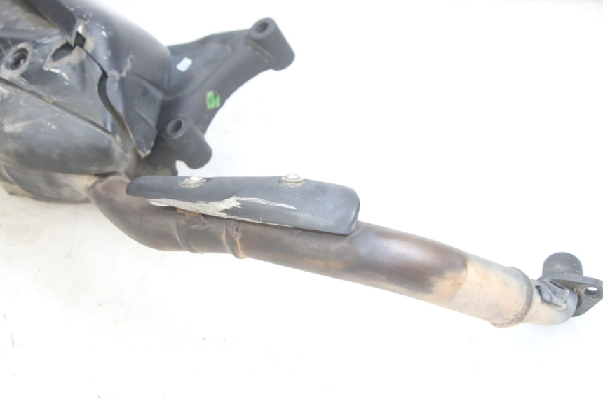 photo de TŁUMIK WYDECHU APRILIA SXR 50 (2021 - 2023) - Zbliżenie techniczne