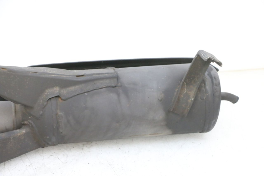 photo de TŁUMIK WYDECHOWY PEUGEOT TWEET PRO EFI 4T 50 (2021 - 2022) - Zbliżenie techniczne