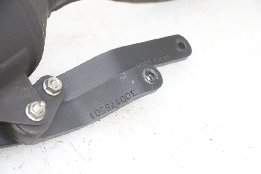 photo de TŁUMIK WYDECHU PEUGEOT VIVACITY NEW 2T 50 (2008 - 2017) - Zoom stanu zużycia