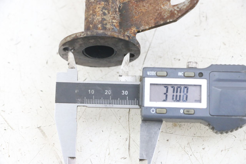 photo de TŁUMIK WYDECHU PEUGEOT XP6 50 (1997 - 2003) - Zbliżenie komponentów