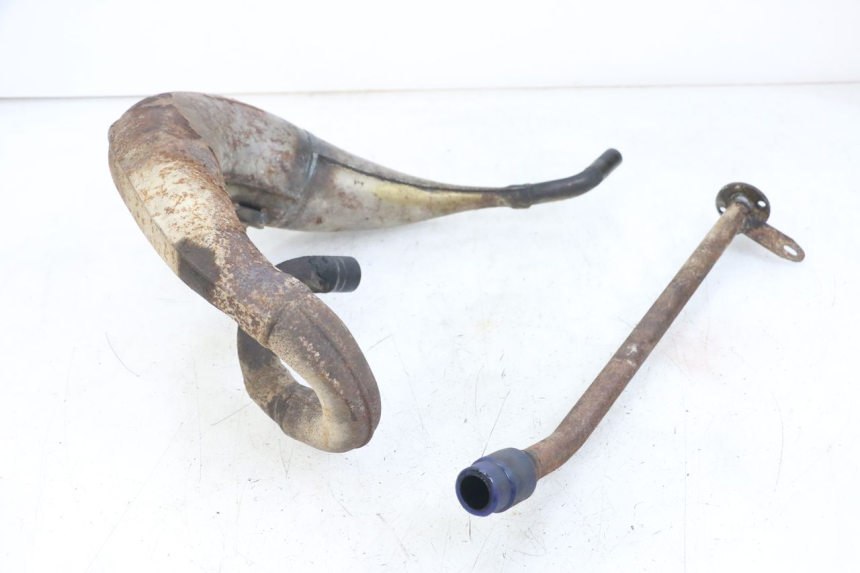 photo de TŁUMIK WYDECHU PEUGEOT XP6 50 (1997 - 2003) - Struktura - zbliżenie