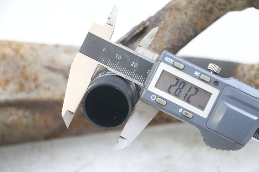 photo de TŁUMIK WYDECHU PEUGEOT XP6 50 (1997 - 2003) - Zbliżenie techniczne