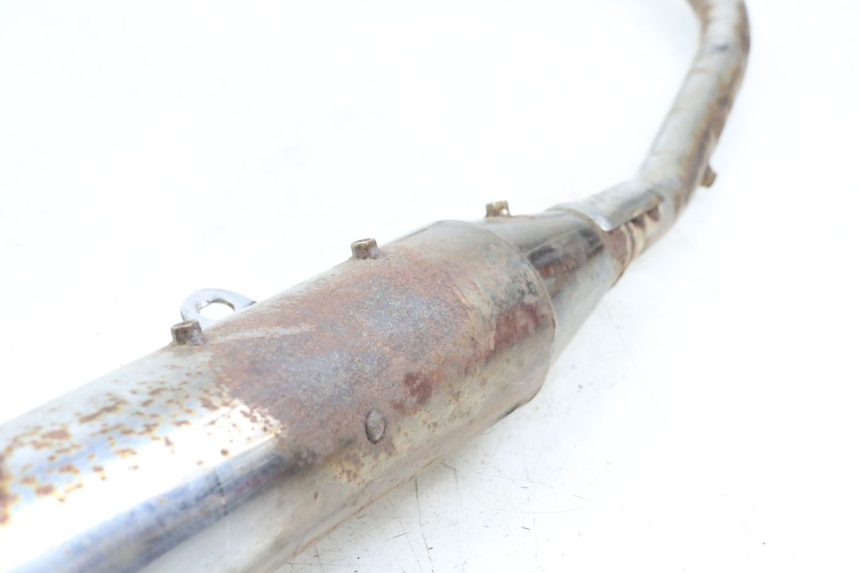 photo de TŁUMIK WYDECHU SYM XS 125 (2007 - 2016) - Struktura - zbliżenie