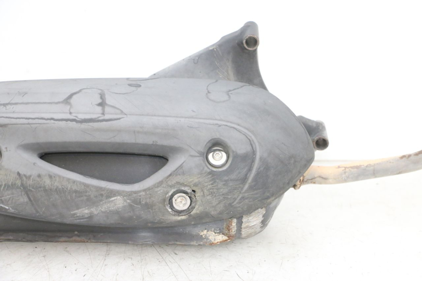 photo de TŁUMIK WYDECHU PIAGGIO ZIP 4T 50 (2018 - 2020) - Struktura - zbliżenie