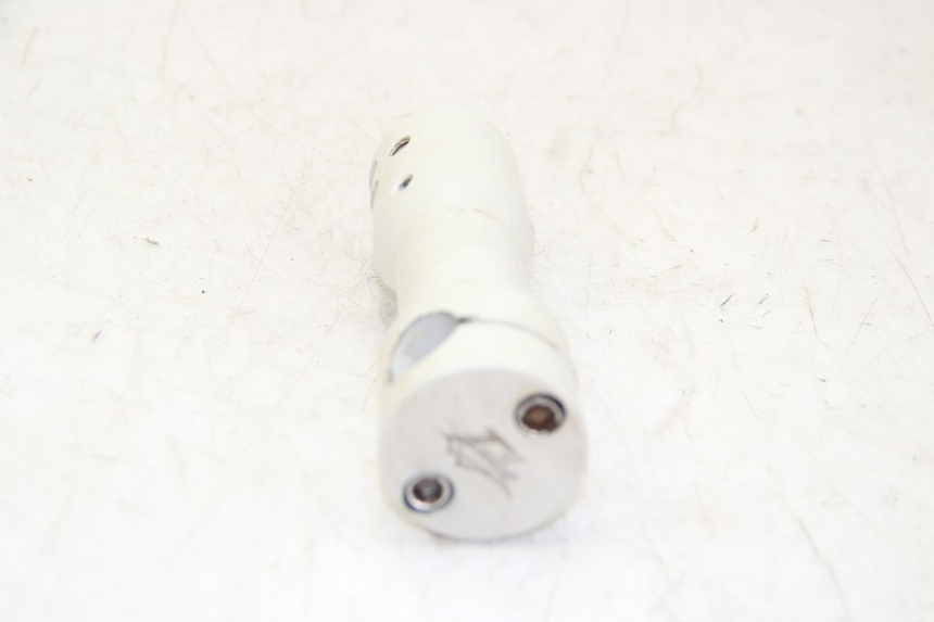 photo de WIDEŁKI KIEROWNICY MBK BOOSTER SPIRIT 50 (1999 - 2003) - Inny kąt widzenia