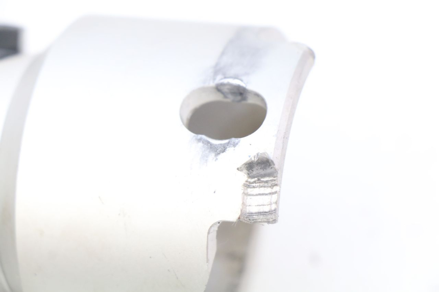 photo de WIDEŁKI KIEROWNICY PEUGEOT STREETZONE 4T 50 (2018 - 2023) - Zoom stanu zużycia