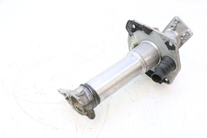 photo de WSPORNIK KIEROWNICY YAMAHA WAVE RUNNER GP R 1200 (2000 - 2003) - Zbliżenie techniczne