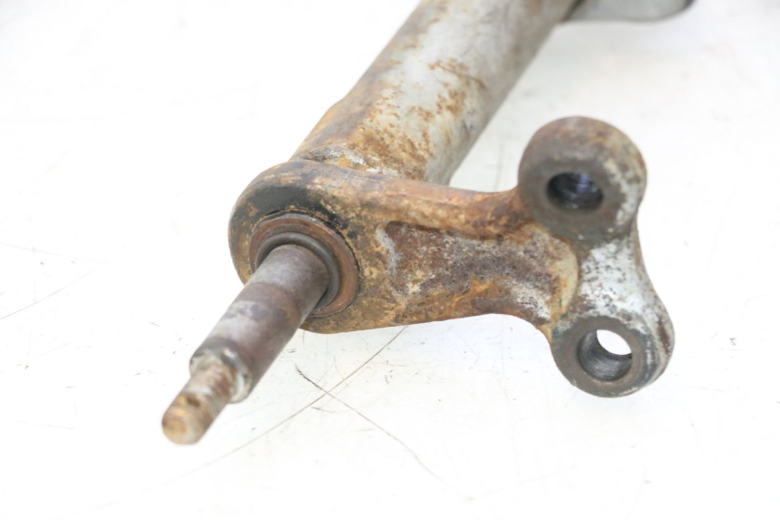 photo de WSPORNIK KIEROWNICY SMC XROAD 150 - Zbliżenie techniczne