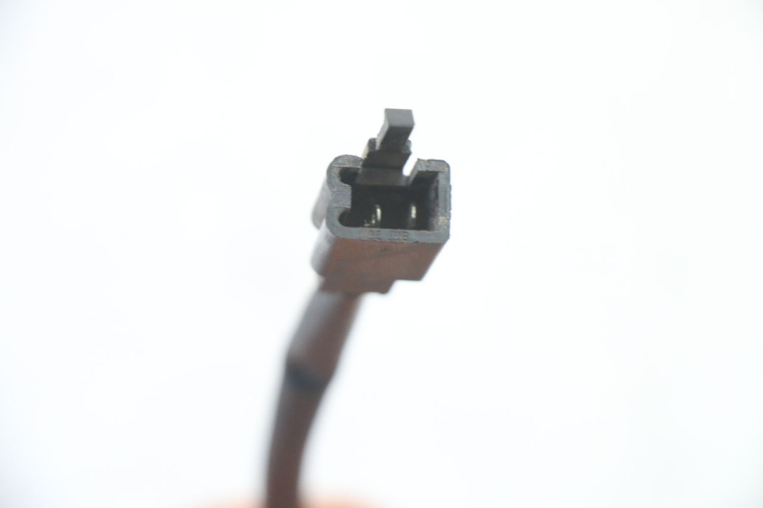 photo de GNIAZDO ZAPALNICZKI MOTRON BREEZY 4T 50 (2021 - 2025) - Zbliżenie techniczne