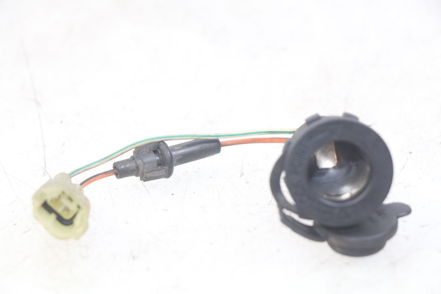 photo de GNIAZDO ZAPALNICZKI KYMCO DINK STREET 125 (2009 - 2014) - Zoom stanu zużycia