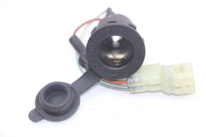 photo de GNIAZDO ZAPALNICZKI KYMCO DINK STREET 125 (2009 - 2014) - Szczegół części