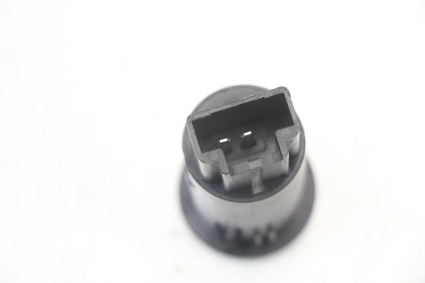 photo de GNIAZDO ZAPALNICZKI PEUGEOT KISBEE 2T 50 (2018 - 2022) - Inny kąt widzenia