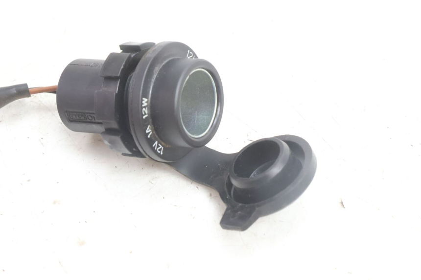 photo de GNIAZDO ZAPALNICZKI YAMAHA N-MAX NMAX 125 (2021 - 2024) - Szczegół części