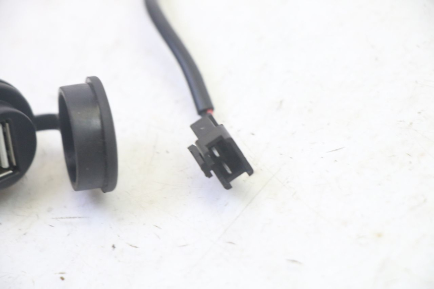 photo de GNIAZDO ZAPALNICZKI EFUN PUSA 1 - Zbliżenie techniczne