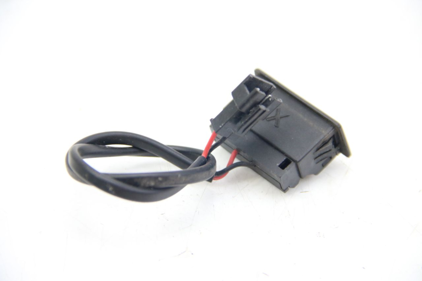 photo de GNIAZDO ZAPALNICZKI RED ELECTRIC RED E PRO 1 (2017 - 2019) - Inny kąt widzenia