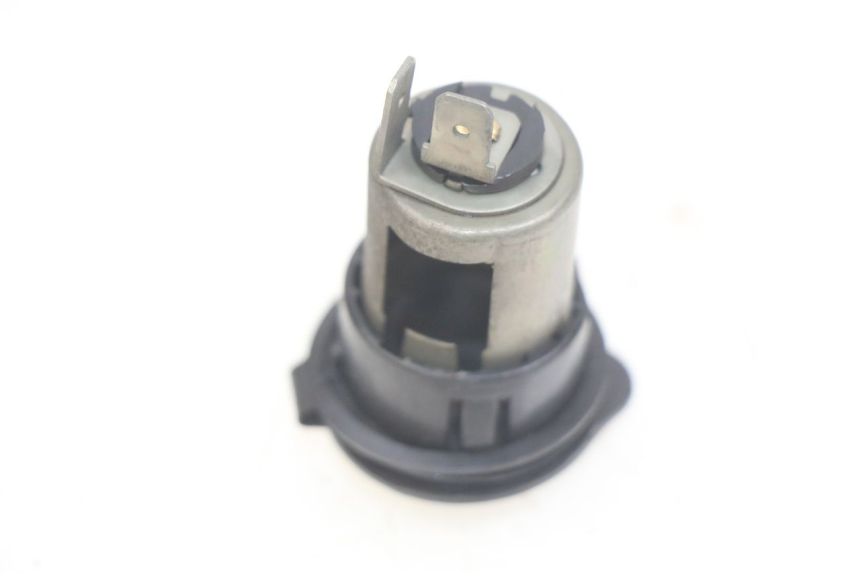 photo de GNIAZDO ZAPALNICZKI APRILIA SCARABEO LIGHT 125 (2007 - 2011) - Szczegół części