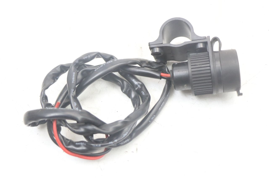 photo de GNIAZDO ZAPALNICZKI KAWASAKI VERSYS ABS 650 (2015 - 2018) - Zbliżenie techniczne