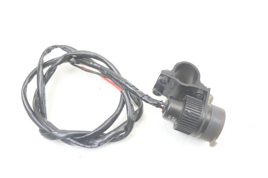 photo de GNIAZDO ZAPALNICZKI YAMAHA FZ1 FAZER 1000 (2007 - 2009) - Szczegół części