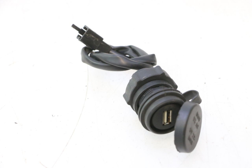 photo de GNIAZDO USB MASH BIBOP 2.0 50 (2021 - 2026) - Szczegół części