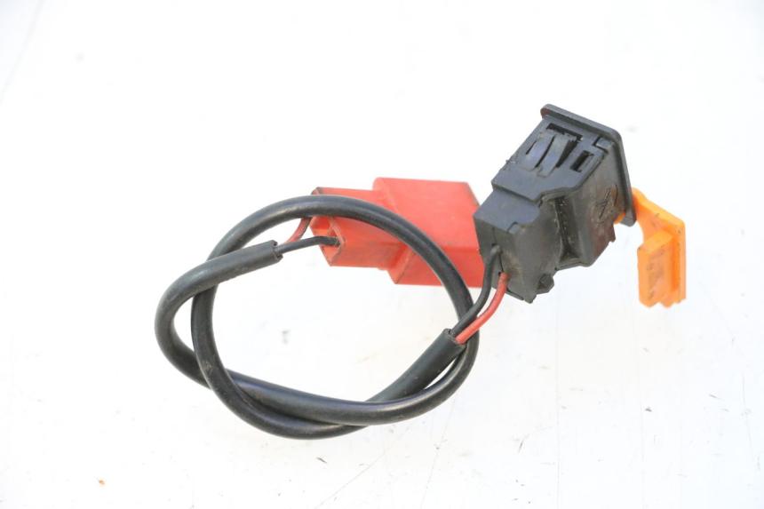 photo de GNIAZDO USB WAYSCRAL E-START 1 (2018 - 2022) - Inny kąt widzenia