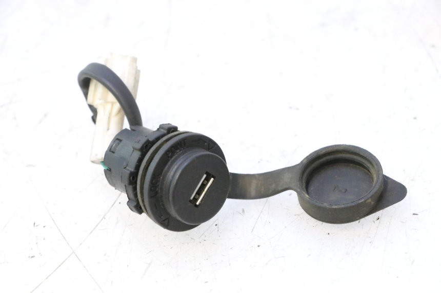 photo de GNIAZDO USB SYM FIDDLE 3 III 50 (2014 - 2020) - Widok główny