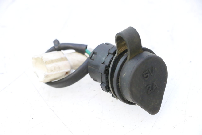 photo de GNIAZDO USB SYM FIDDLE 3 III 50 (2014 - 2020) - Szczegół części