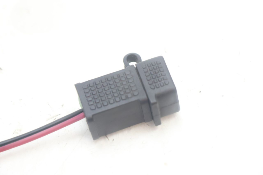 photo de GNIAZDO USB PIAGGIO MP3 500 (2016 - 2018) - Szczegół części