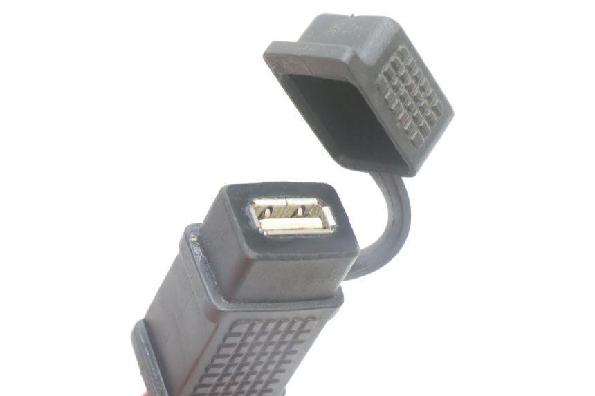 photo de GNIAZDO USB PIAGGIO MP3 500 (2016 - 2018) - Inny kąt widzenia