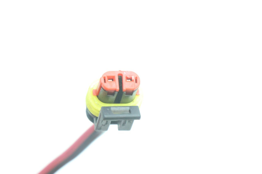 photo de GNIAZDO USB PIAGGIO MP3 500 (2016 - 2018) - Zbliżenie techniczne