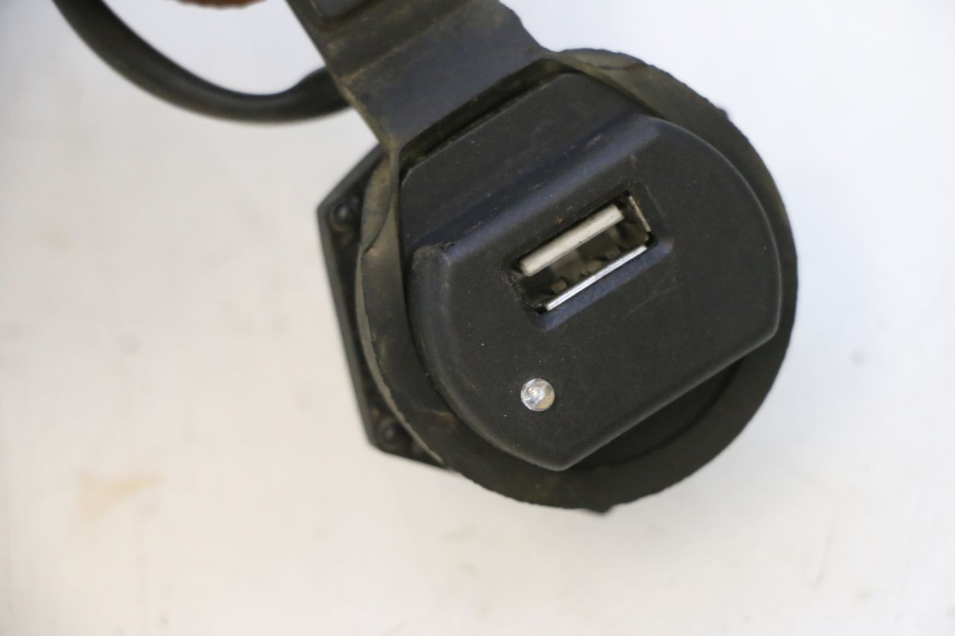 photo de GNIAZDO USB KYMCO LIKE 4T 50 (2019 - 2025) - Szczegół części