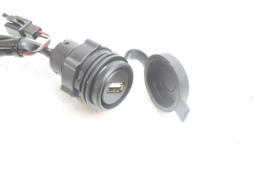 photo de GNIAZDO USB JM MOTORS OLDIES 4T 50 (2010 - 2020) - Szczegół części