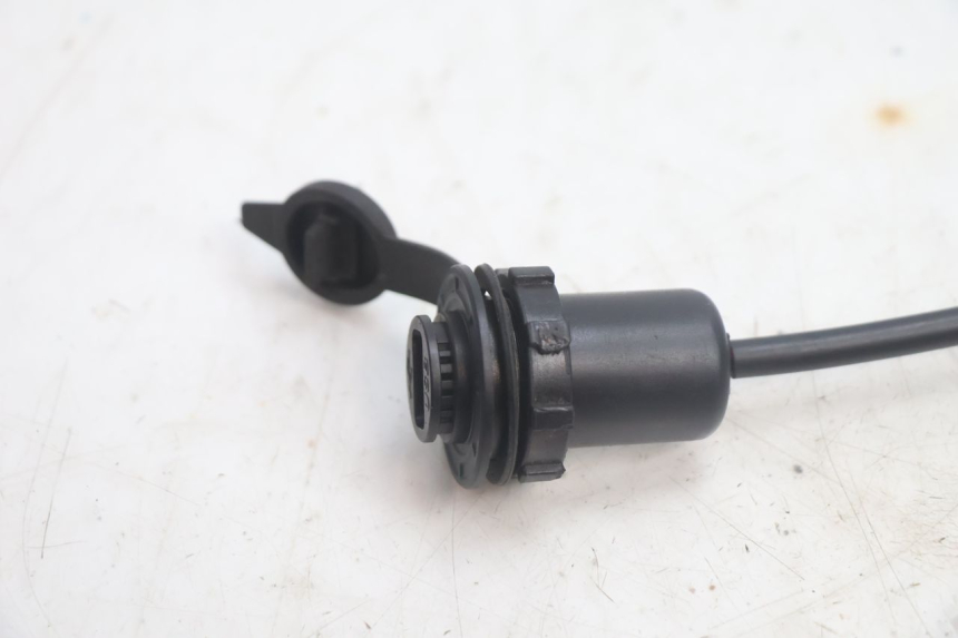 photo de GNIAZDO USB JM MOTORS R-MAX TECH 50 (2024 - 2026) - Widok ogólny