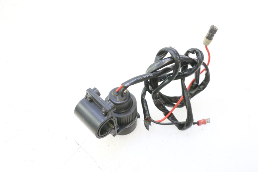 photo de GNIAZDO USB BOOM TRIKE FUN 500 (2004 - 2010) - Szczegół części