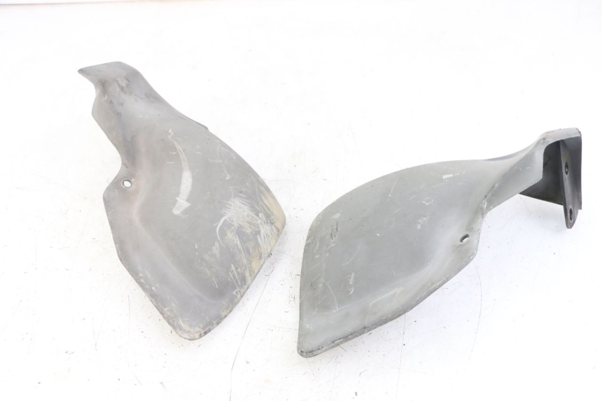 photo de OSŁONA RĄK APRILIA SCARABEO GT 125 (1999 - 2007) - Inny kąt widzenia