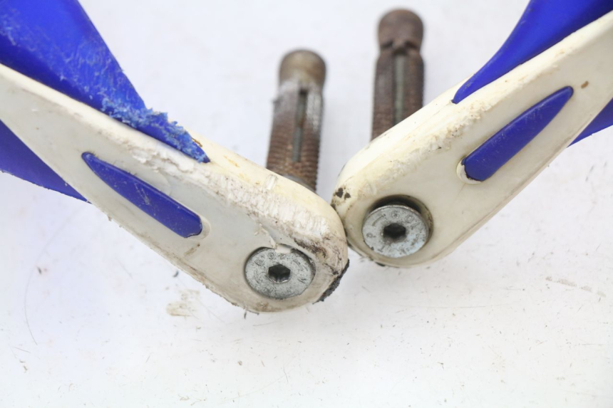 photo de OSŁONA RĄK YAMAHA YZ 80 (1998 - 2001) - Inny kąt widzenia