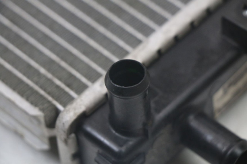 photo de CHŁODNICA QUADRO 3D S 350 (2013 - 2018) - Inny kąt widzenia