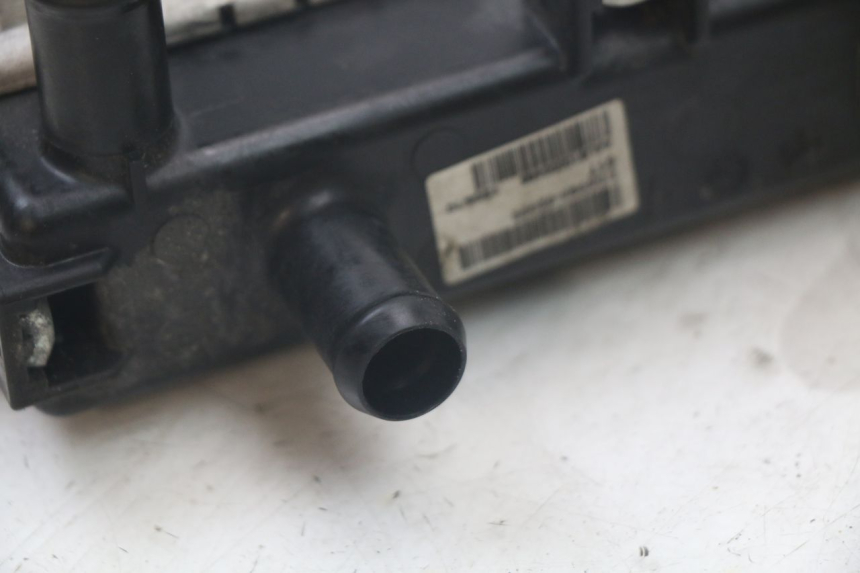 photo de CHŁODNICA QUADRO 3D S 350 (2013 - 2018) - Zbliżenie techniczne