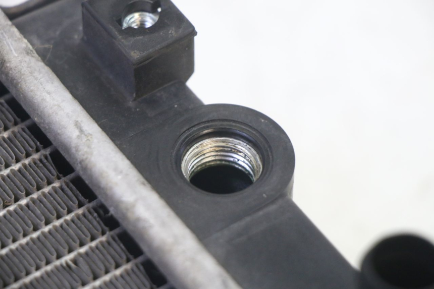 photo de CHŁODNICA QUADRO 4 4D 350 (2015 - 2018) - Szczegół części