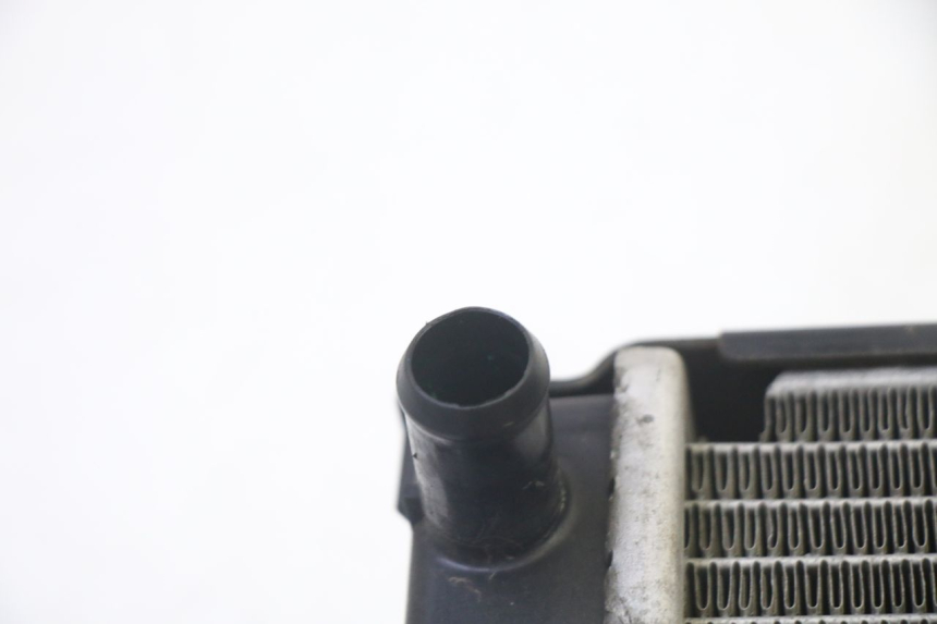 photo de CHŁODNICA QUADRO 4 4D 350 (2015 - 2018) - Inny kąt widzenia