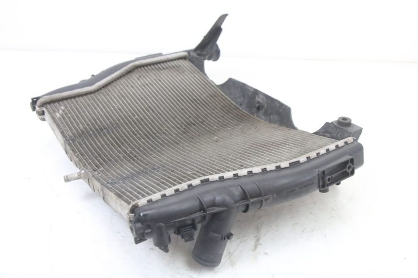 photo de CHŁODNICA BMW S RR ABS S1000RR 1000 (2015 - 2018) - Inny kąt widzenia