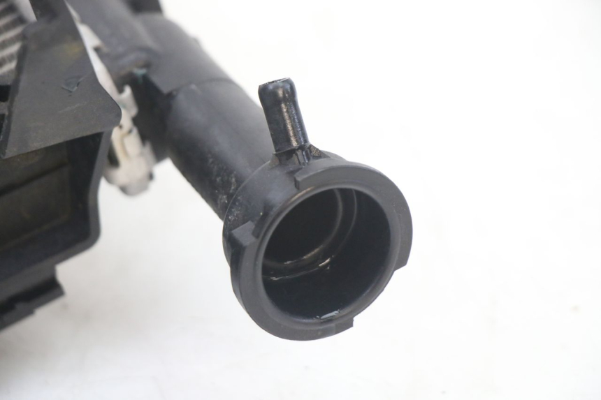 photo de CHŁODNICA BMW S RR ABS S1000RR 1000 (2015 - 2018) - Punkty mocowania