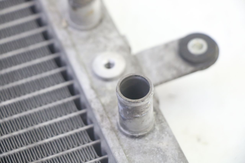 photo de CHŁODNICA SUZUKI BURGMAN 125 (2007 - 2014) - Zoom stanu zużycia