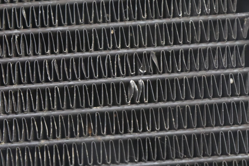 photo de CHŁODNICA BMW C1 125 (2000 - 2003) - Zoom stanu zużycia