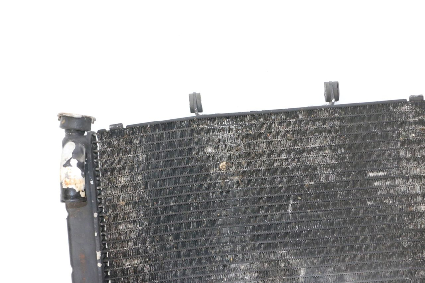 photo de CHŁODNICA HONDA CBR RR FIREBLADE 900 (1992 - 1994) - Widok z bliska