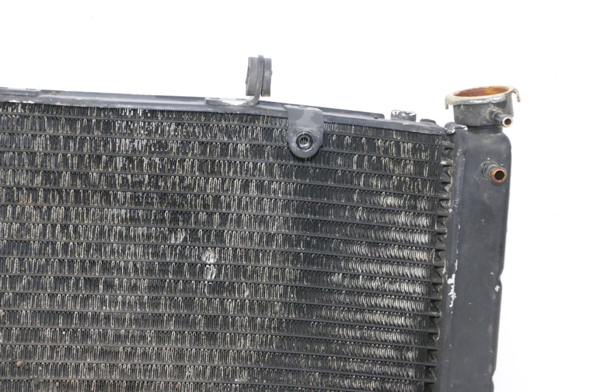 photo de CHŁODNICA HONDA CBR RR FIREBLADE 900 (1992 - 1994) - Struktura - zbliżenie