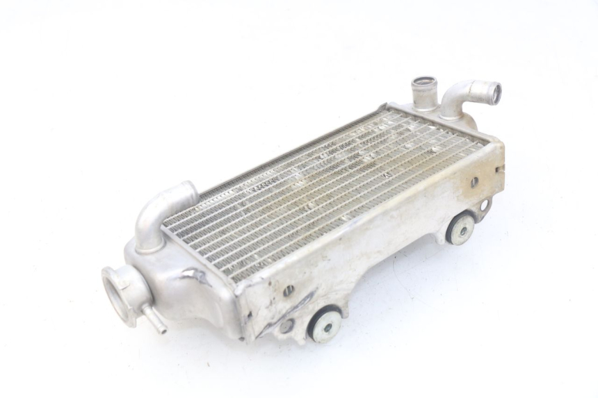 photo de CHŁODNICA PRAWA SUZUKI RM-Z RMZ 250 (2010 - 2016) - Szczegół części