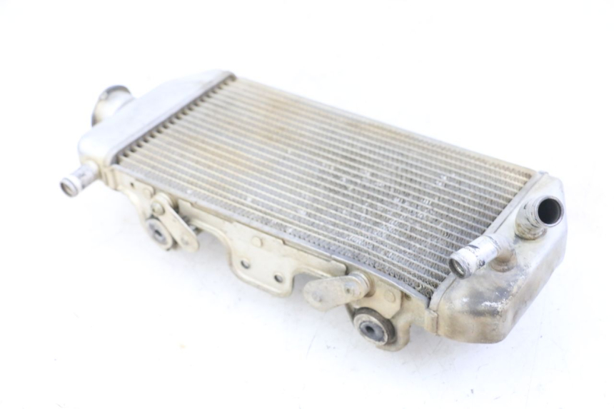 photo de PRAWY CHŁODNICA YAMAHA YZ-F YZF 250 (2007 - 2013) - Zbliżenie techniczne