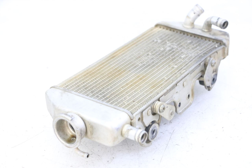 photo de PRAWY CHŁODNICA YAMAHA YZ-F YZF 250 (2007 - 2013) - Punkty mocowania