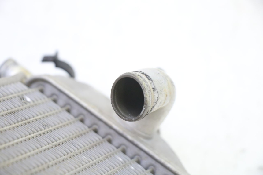 photo de CHŁODNICA PRAWA YAMAHA YZF YZ-F 450 (2014 - 2016) - Szczegół części