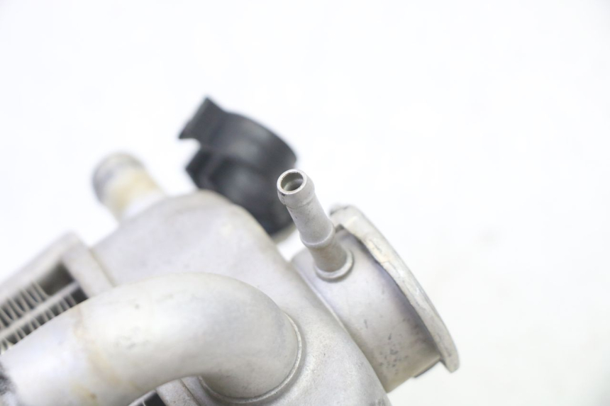 photo de CHŁODNICA PRAWA YAMAHA YZF YZ-F 450 (2014 - 2016) - Zoom stanu zużycia